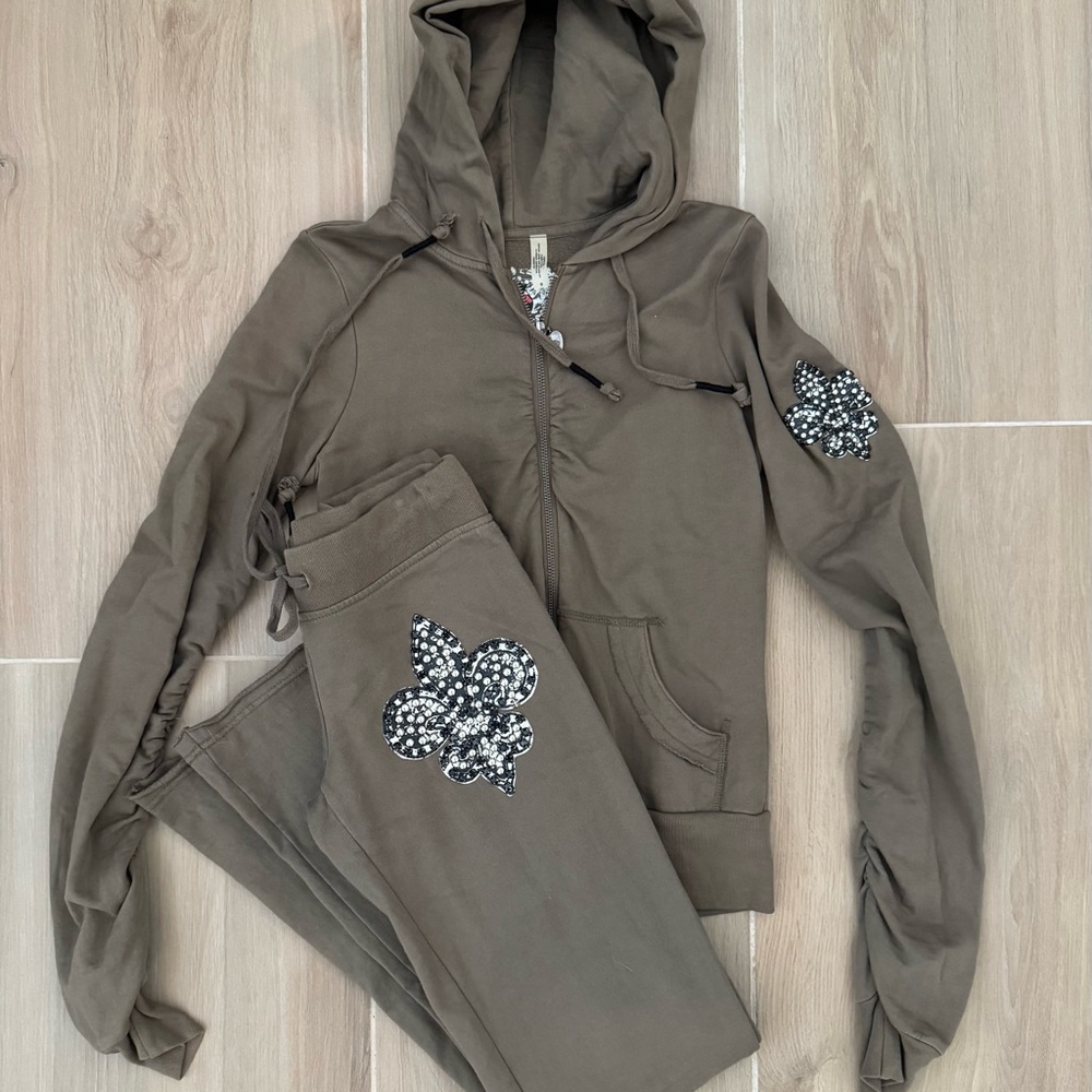 Khaki Twisted Heart Hoodie and Joggers Set with embellished patches.